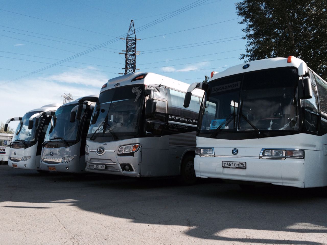 Е-транс, Заказ автобусов и аренда микроавтобусов